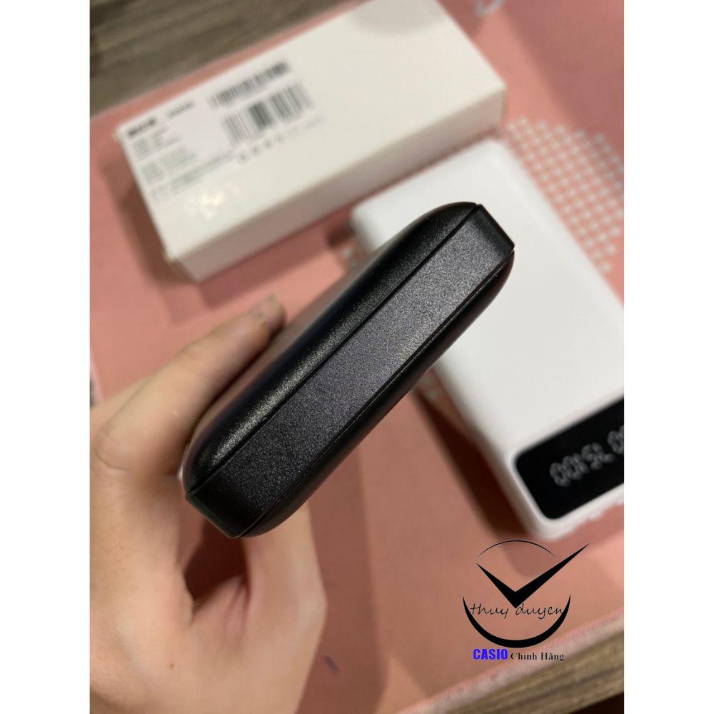 Sạc dự phòng kèm 4 dây cáp 10000mah đa năng 4 trong 1 mini có 2 đèn led hỗ trợ sạc nhanh charger Ip11 bảo hành 12 tháng