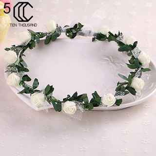 Vòng hoa đội đầu cho cô dâu