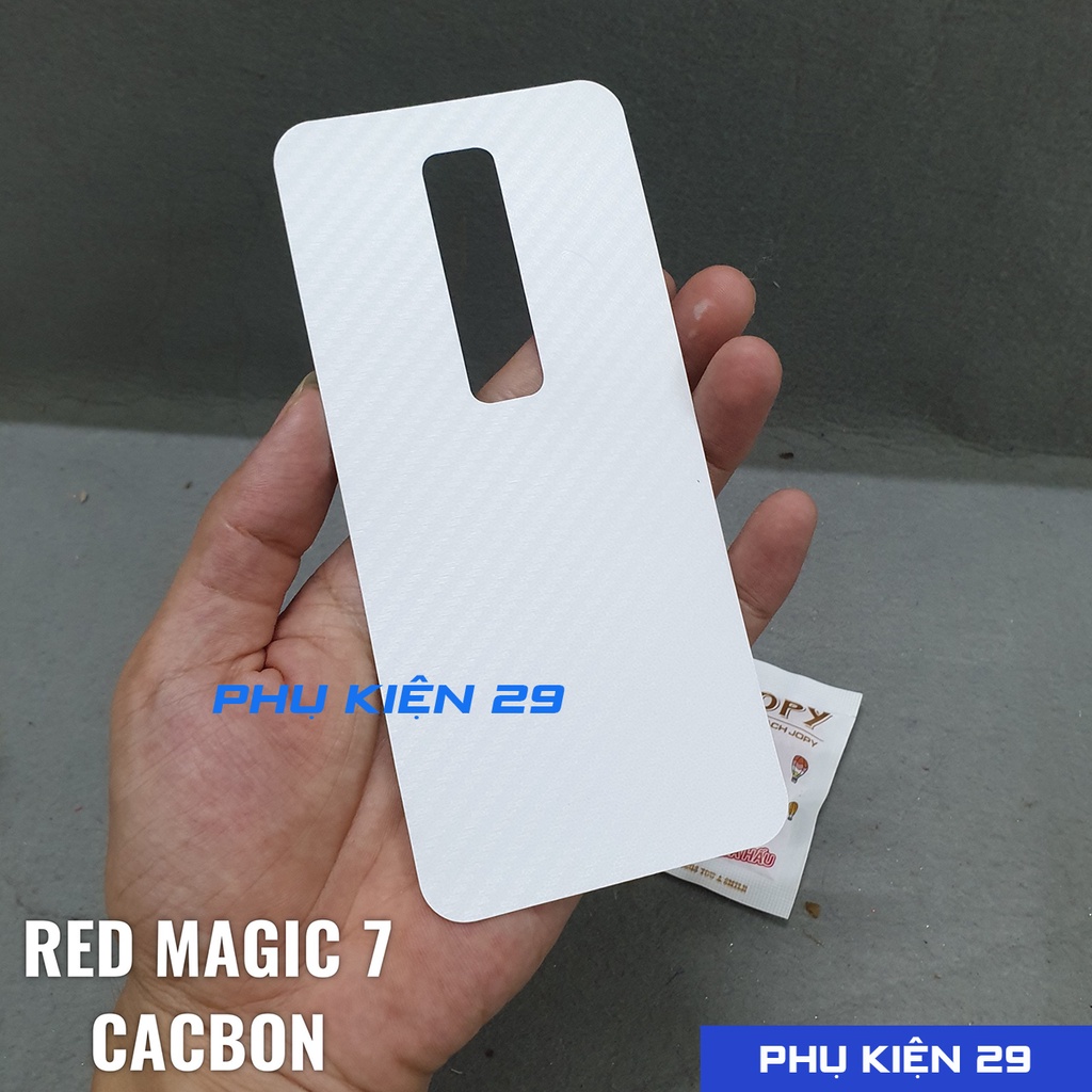 Combo dán lưng 3D chống xước vân Cacbon, dán kính camera