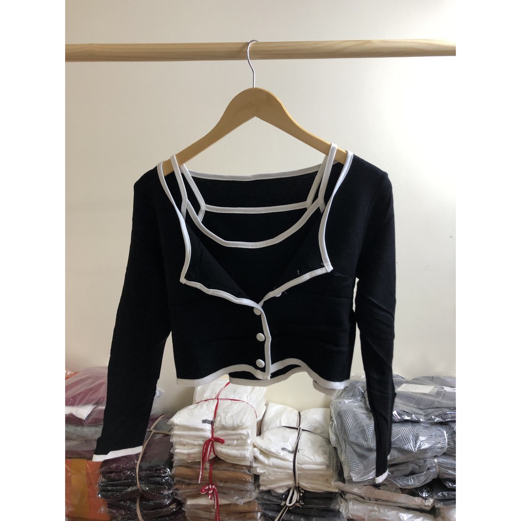 set len gồm áo khoác len mòng kèm áo 2 dây 2 màu đen/xám thương hiệu T-Linh