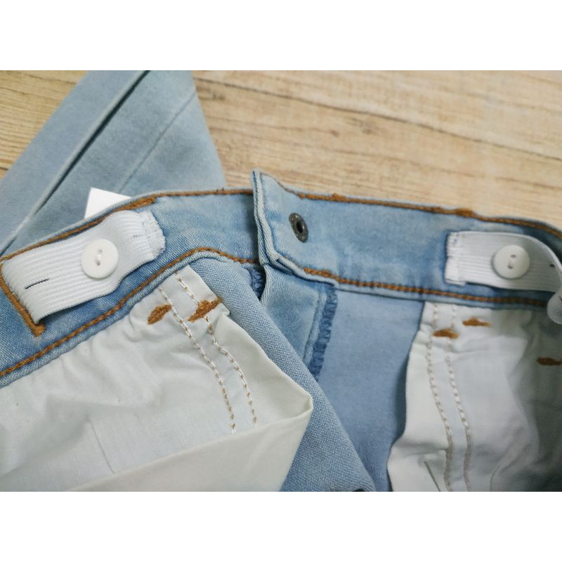 Quần soóc denim bé trai Canifa (379k sale 140k)