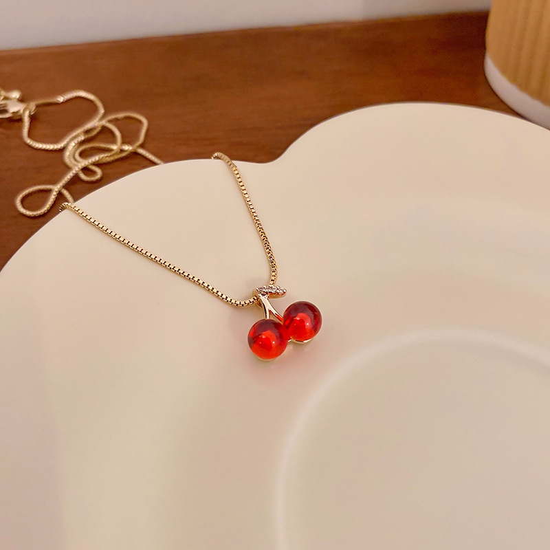 Dây Chuyền Mặt Hình Hoa Và Bướm Đính Ngọc Trai Thời Trang Cho Nữ