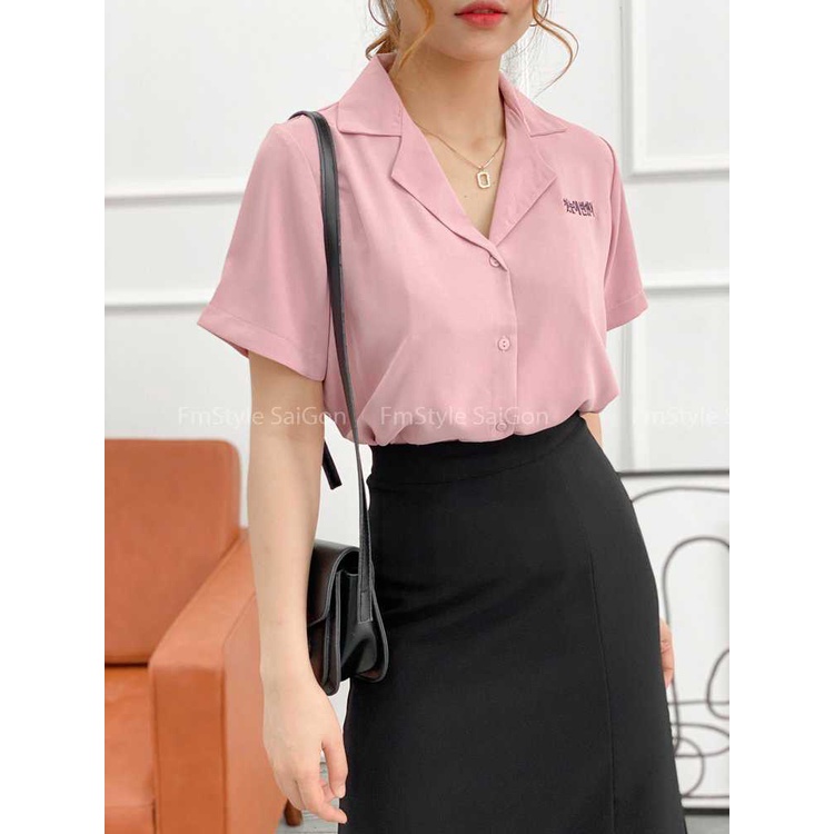 Sơ mi tay ngắn cổ vest thêu chữ Hàn Quốc ulzzang thời trang VM STYLE 22SU052X0801