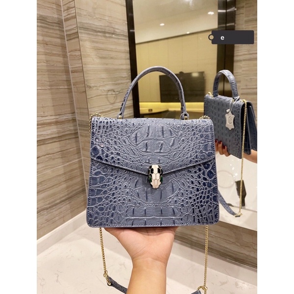 Túi xách Bvlgári da rắ nét từng chi tiết sz 22