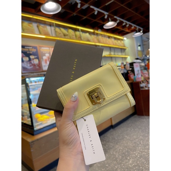 Ví chữ C kèm dây đeo chéo full hộp cực xinh