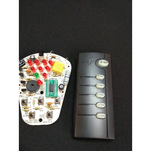 Combo Quạt Asia 16006 Treo Tường