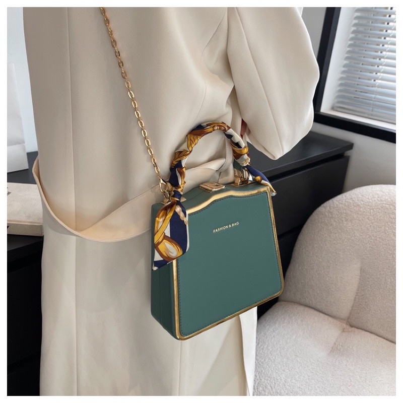 Túi đeo chéo phong cách petro dáng vuông kèm khăn 1118