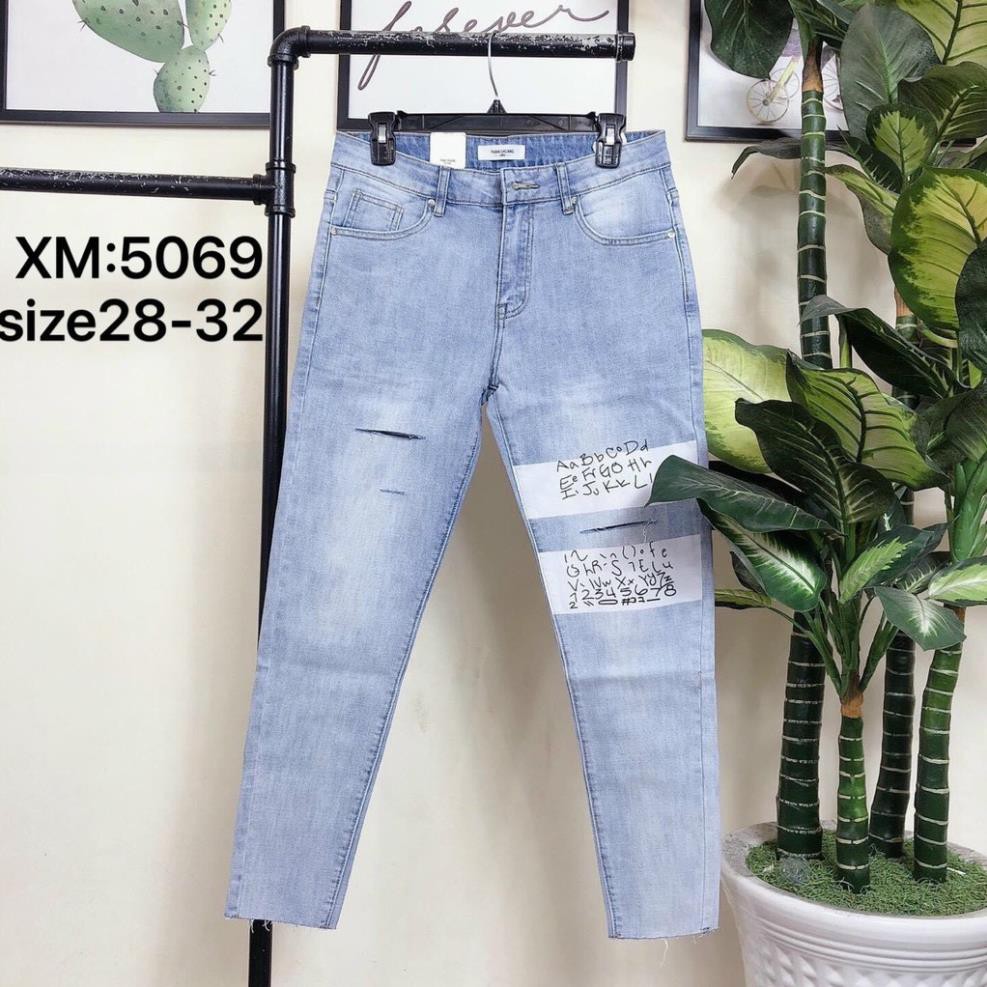 Quần jean nam xanh rách gối chất bò co dãn in chữ tua lai mẫu mới nhất cao cấp AHFASHION  ཾ