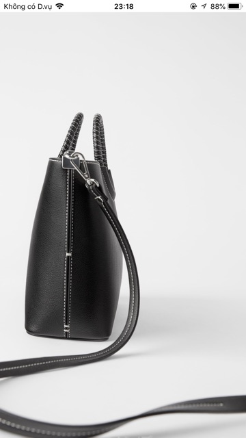 Túi Zara auth , new giá vợt sale 550k, có sẵn