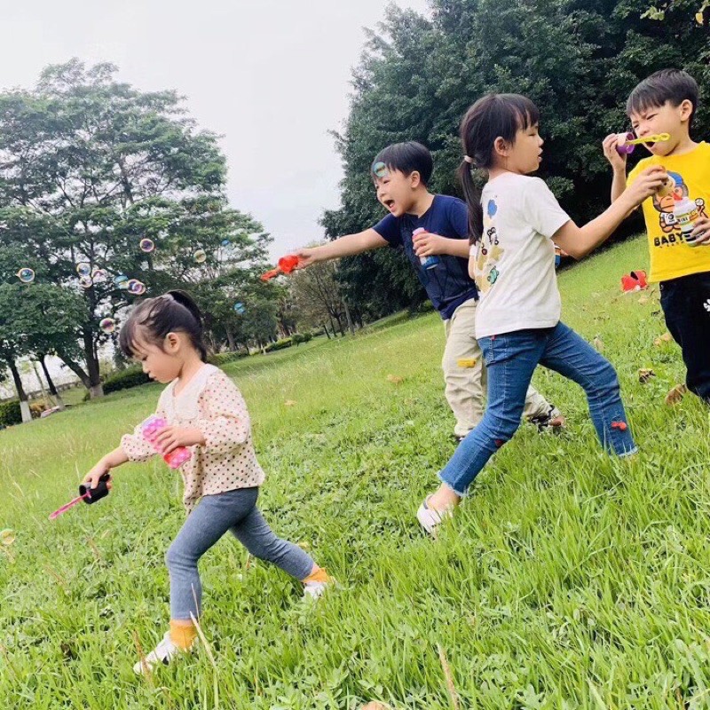 Bình thổi bong bóng cho bé