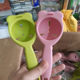 Dụng cụ tách lòng trứng loại lớn