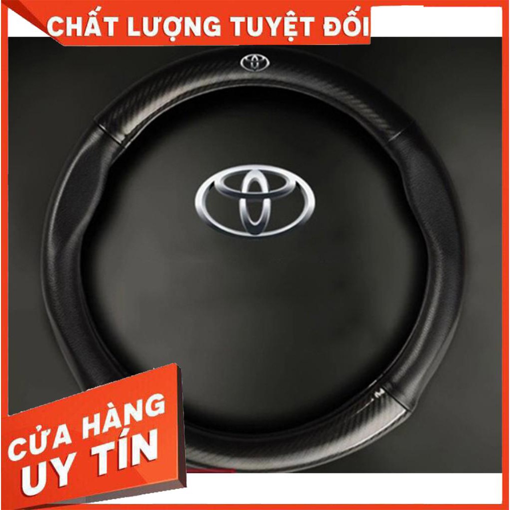 Bọc vô lăng cacbon có logo TOYOTA cao cấp