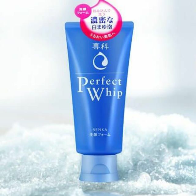 Sữa rửa mặt perfect whip xanh