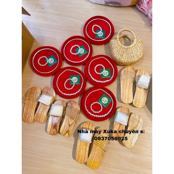 Chuỗi đeo cho bé handmade