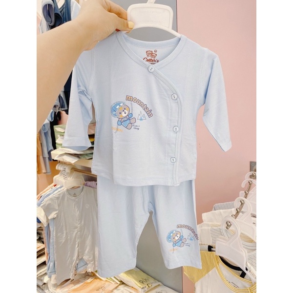 Bộ quần áo dài tay cài vai chéo cotton Carter's Bé Trai Bé Gái 0-6M