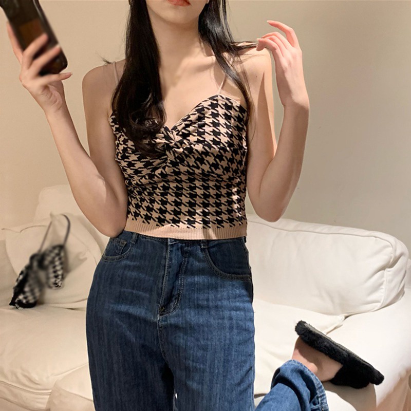 Áo Croptop Hai Dây Cổ Chữ V Siêu Nhẹ Phong Cách Quyến Rũ Dành Cho Nữ