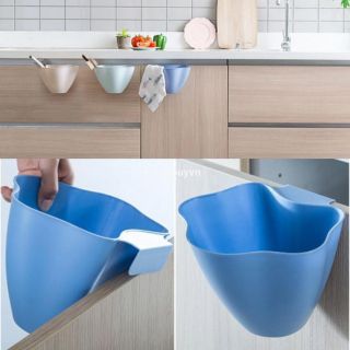 Giỏ đựng rác gài tủ bếp