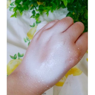Xịt chống nắng Maycreate