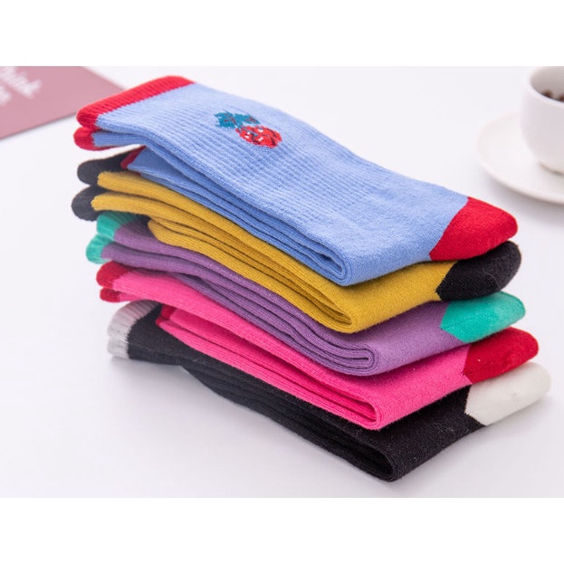 Vớ Tất Nữ cao cổ họa tiết trái cây phong cách trẻ trung, dễ thương và xinh xắn