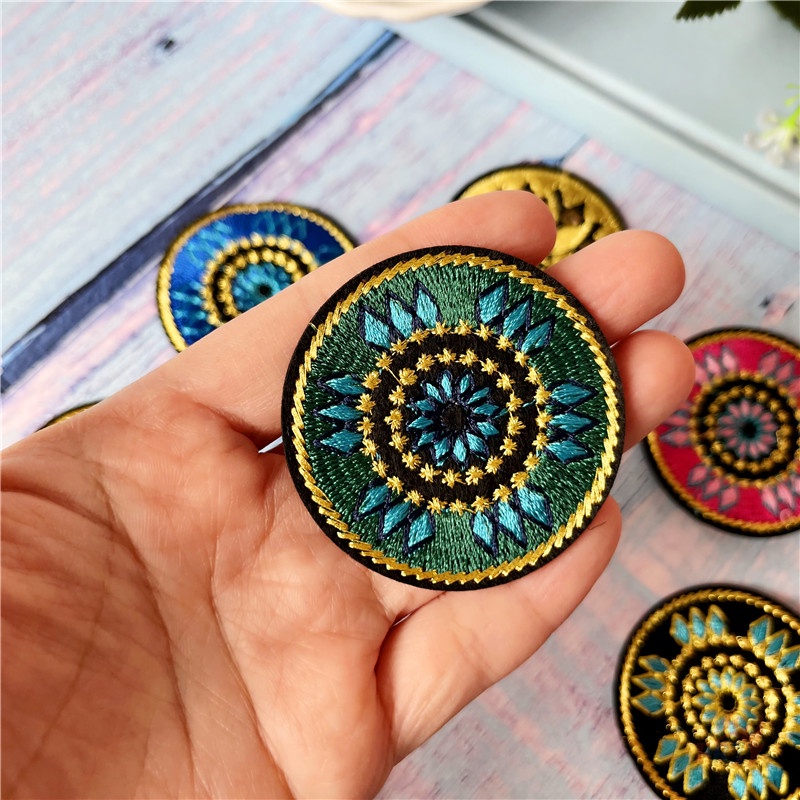 ☸ Sticker Ủi Thêu Họa Tiết Dân Tộc ☸ 1 Miếng Dán Ủi Lên Quần Áo (5CM*5CM)
