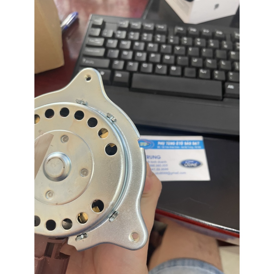 Mô tơ quạt két nước Ford Fiesta, Ecosport - hàng Ford OEM - 8V518C607EJ