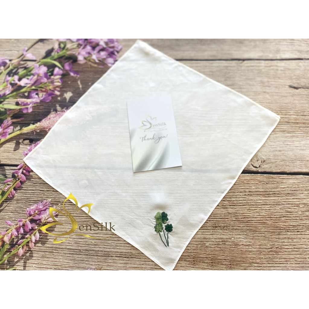 Khăn Mùi Xoa  Thêu Tay Cỏ 4 Lá - Quà Tặng May Mắn