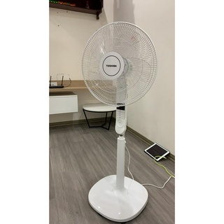 Quạt cây Toshiba F-LSA20(H/W)VN Quạt đứng có khiển model mới nhất 2022 Công nghệ Nhật Bản Hàng chính hãng BH 12 tháng