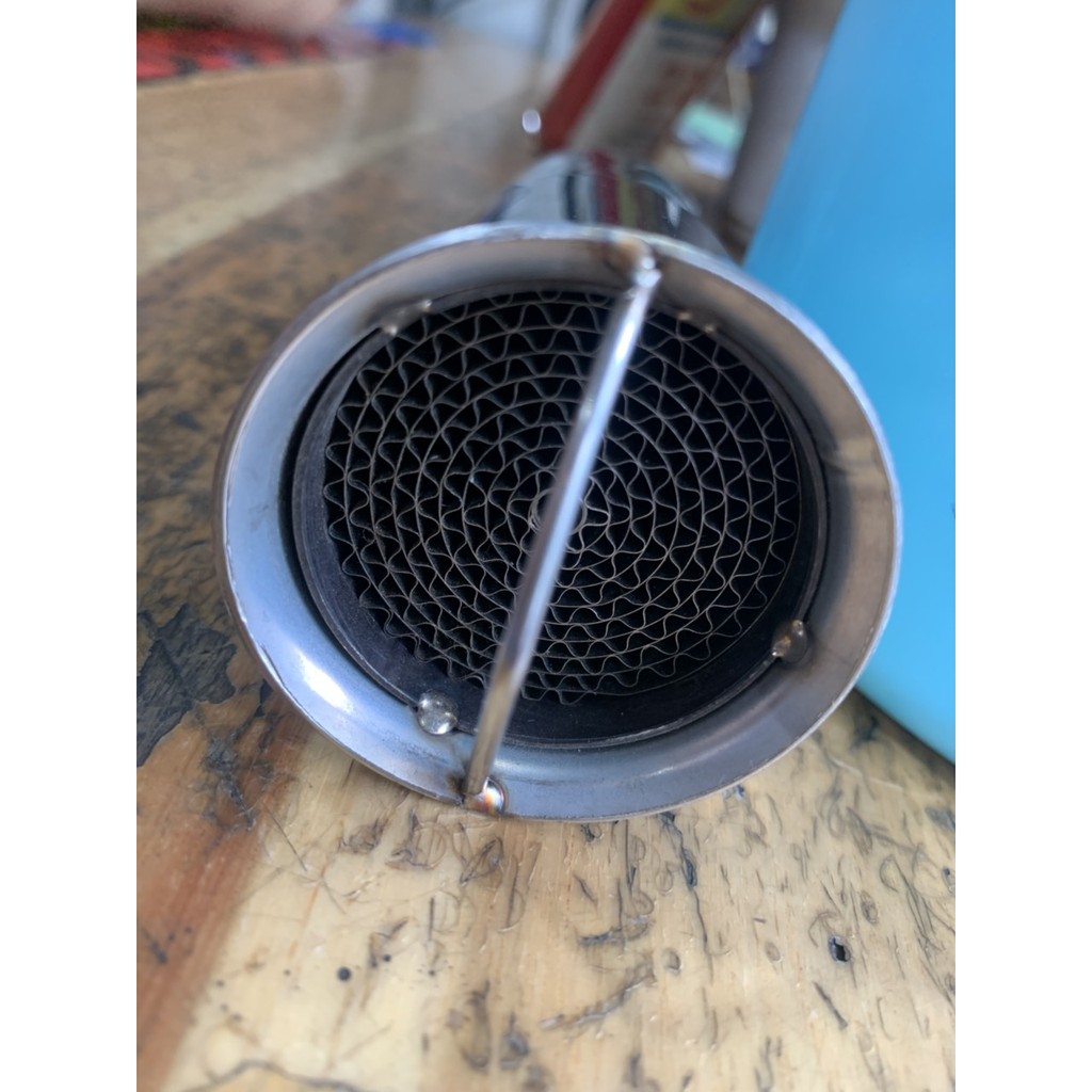 Ống tiêu tổ ong gắn bên trong lon pô loai dài