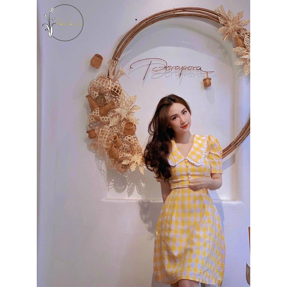 Đầm kẻ vàng cổ sơ mi phối viền trắng sang trọng cho chị em đi tiệc đi dạo phố