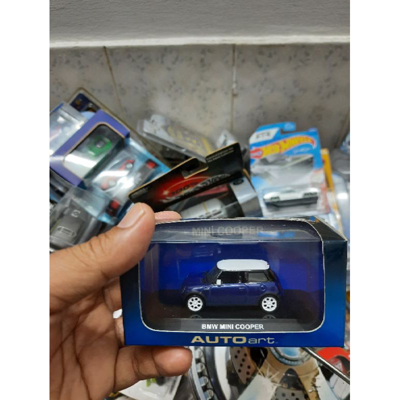 xe auto art tỉ lệ 1:64 - Mini Cooper xanh dương mũi trắng