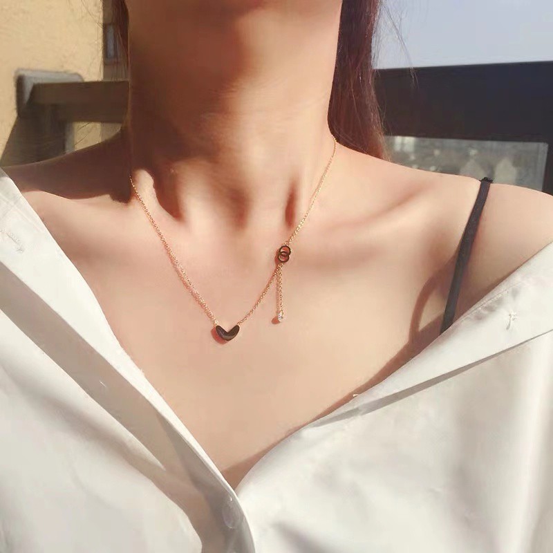 Dây Chuyền Thép Titan Mạ Vàng Hồng 18K Mặt Hình Trái Tim Đính Đá Zircon Phối Tua Rua Thời Trang Cho Nữ