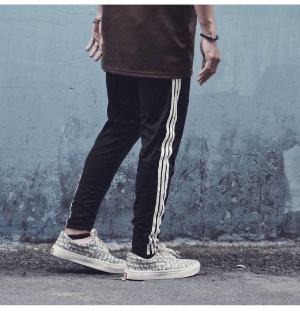Best-seller • Jogger 3 line pants - size: M,L,XL - nam &amp; nữ đều ok ♡♡ HÀNG CÓ SẴN