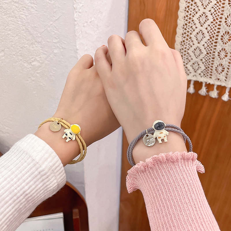 Bộ 2 vòng đeo tay mặt hình phi hành gia đơn giản cho cặp đôi