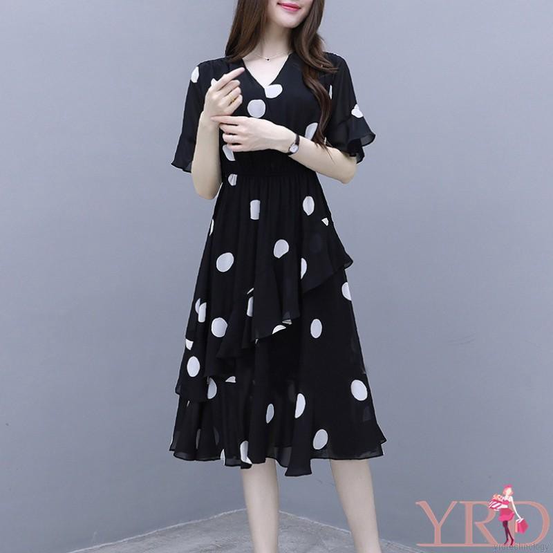 Váy chữ A tay ngắn họa tiết chấm bi