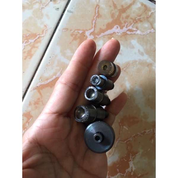 Bộ cối đóng hạt giả ngọc sử dụng cho máy đóng đa năng màu xanh bộ gồm 1 đầu bỏ đinh 4 đầu bỏ ngọc của 4 size