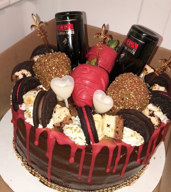 Chai thuỷ tinh trang trí bánh kem