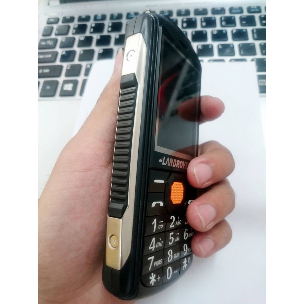 ĐIỆN THOẠI PIN KHỦNG kiêm sạc dự phòng K700 | BigBuy360 - bigbuy360.vn