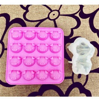 Set 2 khuôn chè heo tắm tiên (loại heo trắng)