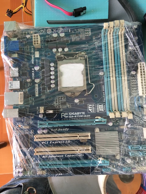Gigabyte B75-D3H