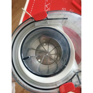 Máy ép trái cây Philips HR1848