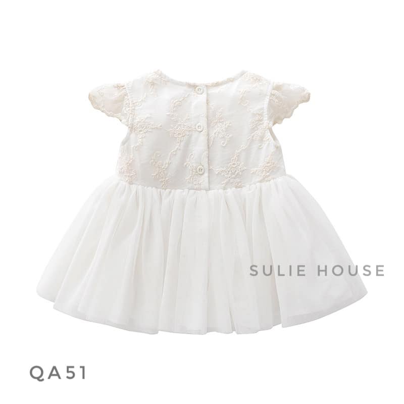 Set váy ren trắng nơ kèm băng đô - QA51
