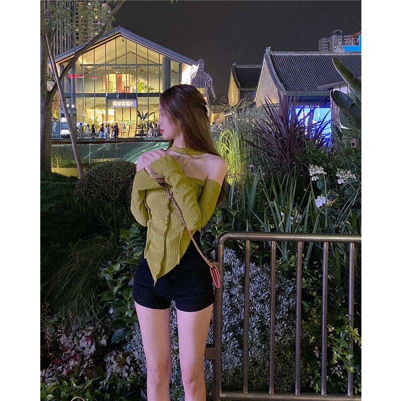 Áo thun tay dài trễ vai+chân váy cạp cao sành điệu thời trang phong cách Hàn Quốc cho nữ