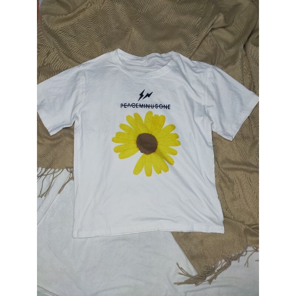 Áo đồng giá 20k size M (mua 5 tặng 1)