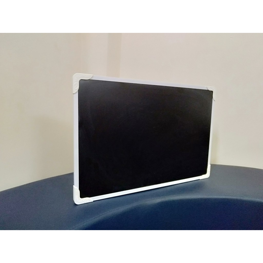 Sơn bảng đen chuyên dụng cho bảng đen và bảng menu màu đen