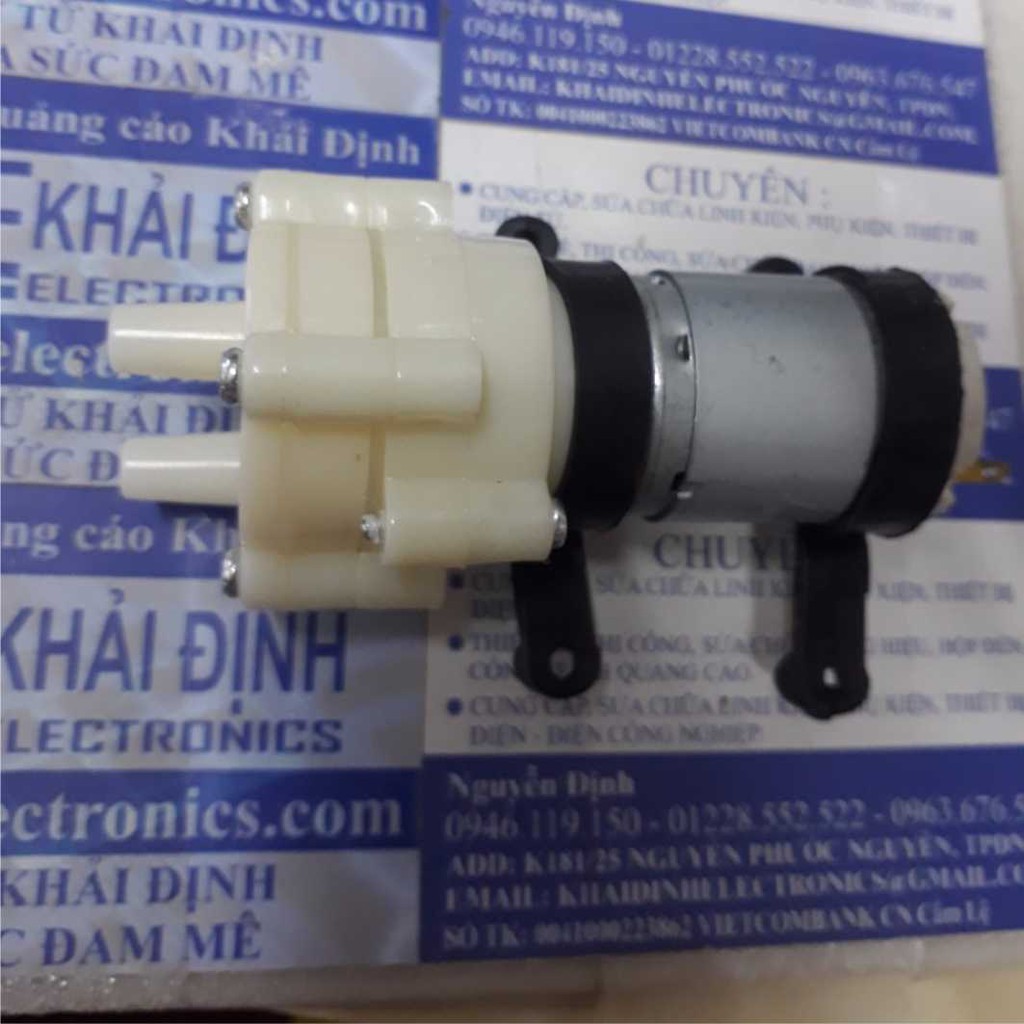 máy bơm nước mini R-385 6-12V 0,5-0,7A 1,5-2L/P có tai cố định kde2970