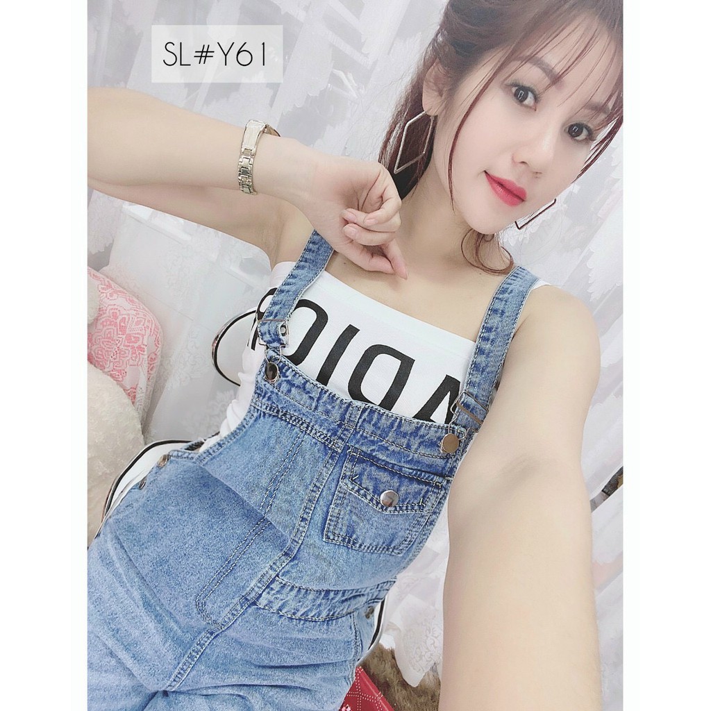 Quần yếm bò rách sơn chữ | BigBuy360 - bigbuy360.vn