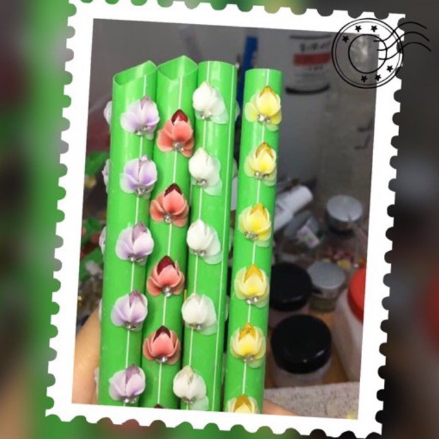 Hoa Bột Gắn Móng, Hoa Ẩn Chân Hoa Cúc Charm