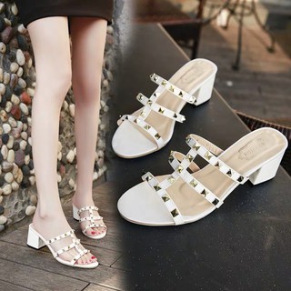 Dép cao gót đế vuông đinh tán - D326