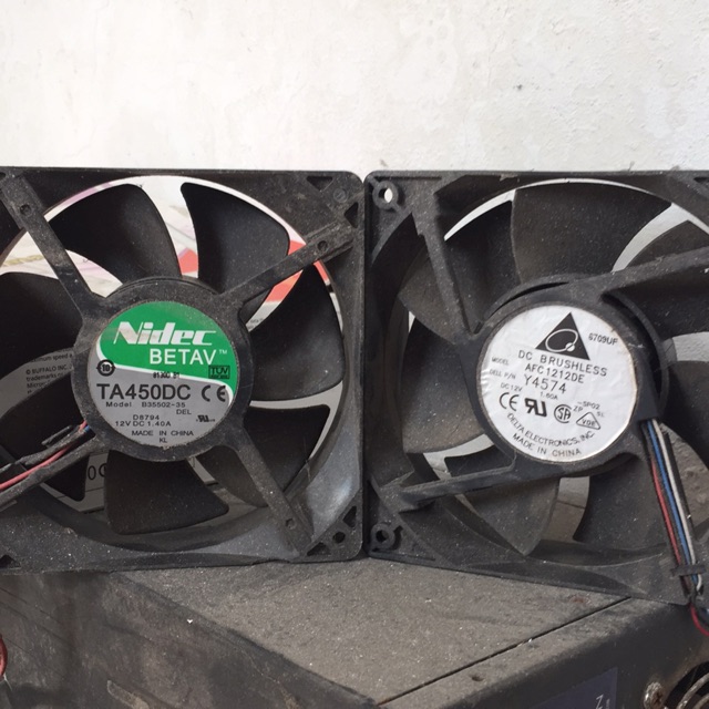 Quạt làm mát 12cm ampe cao tháo server