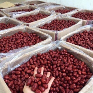 Táo đỏ tân cương 500gr ( táo nhỏ )